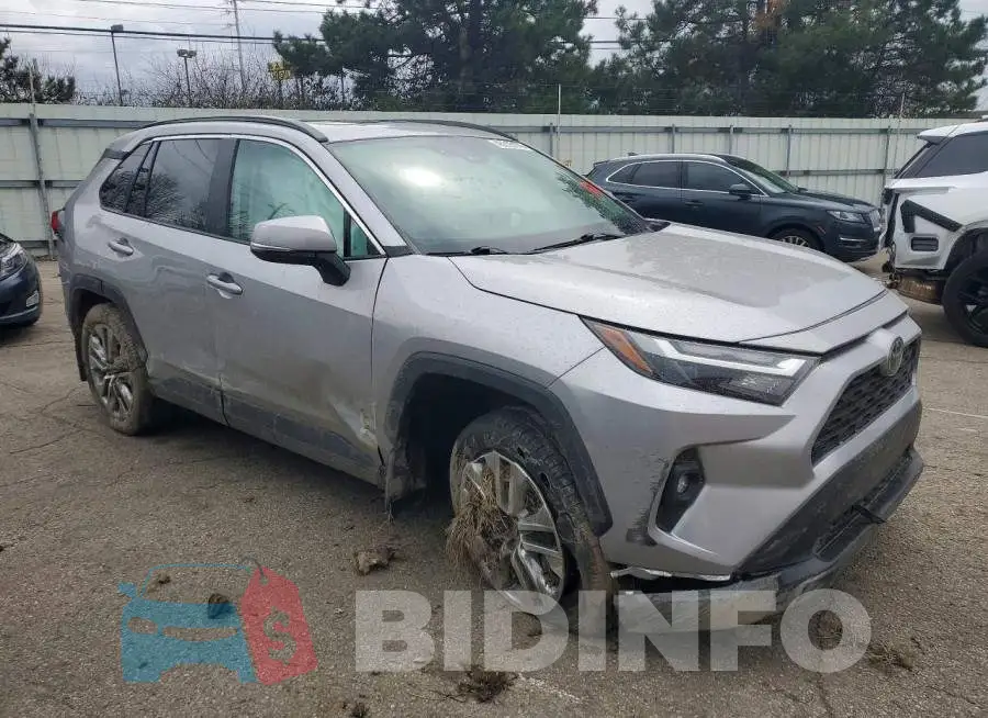 2T3A1RFV9PC335287 Photo# 4