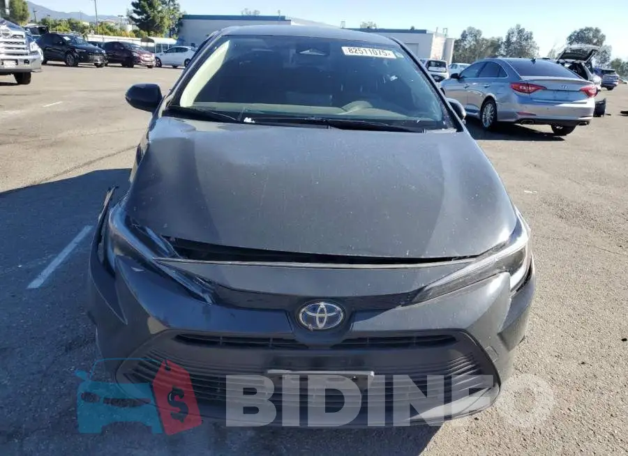 JTDBCMFE9R3047842 Photo# 5