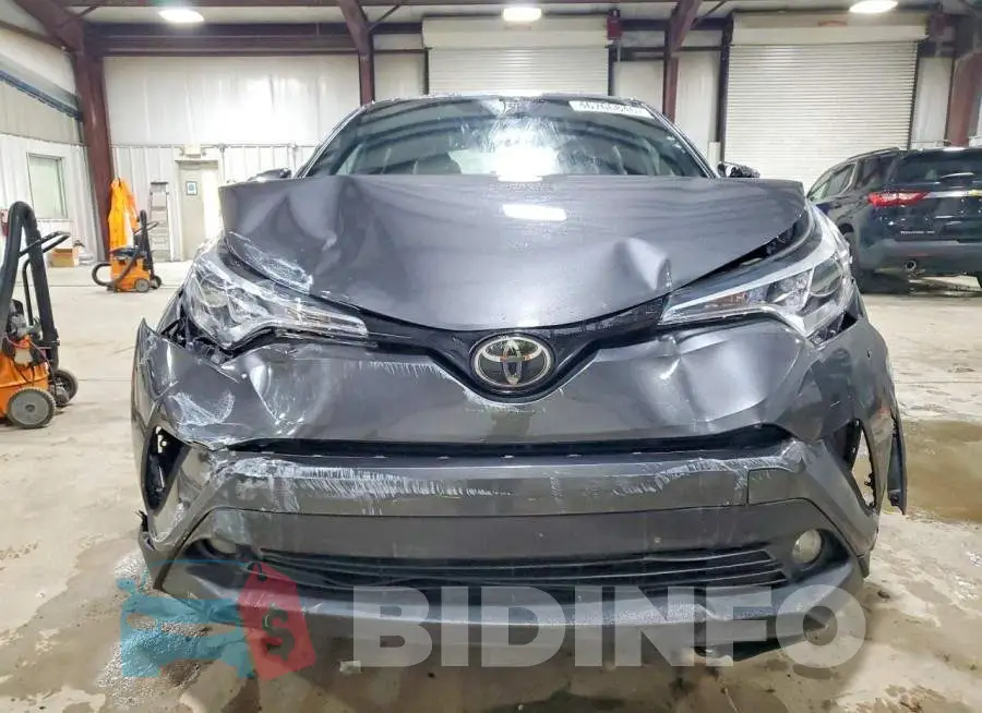 NMTKHMBXXJR059623 Photo# 5