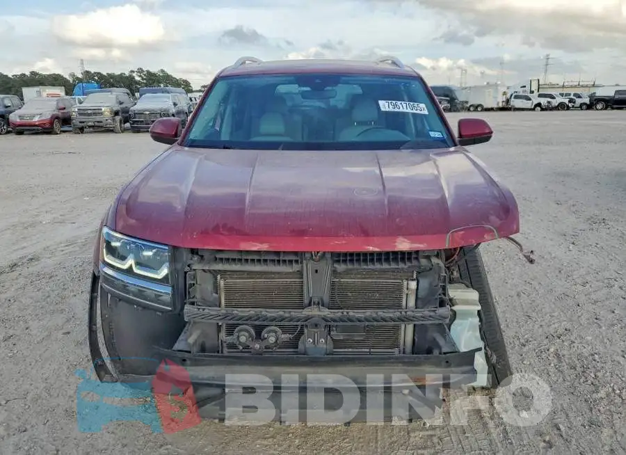 1V2SR2CA6KC607079 Photo# 5