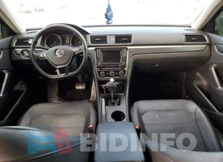 1VWDT7A35HC058736 Photo# 8