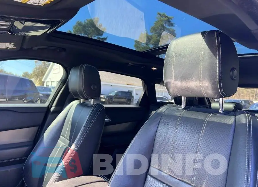 SALYB2RV6JA741362 Photo# 9