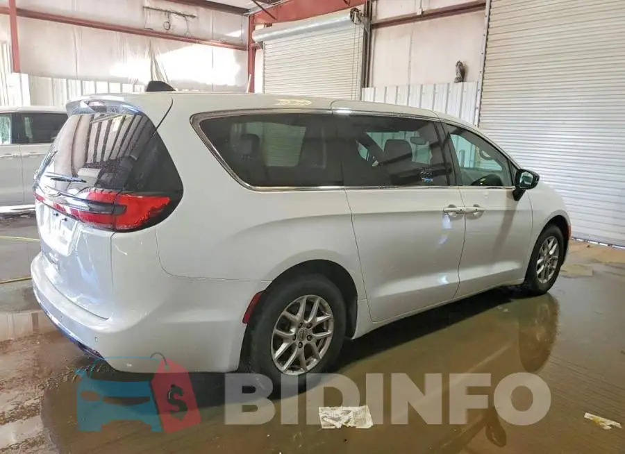 2C4RC1BG1SR502376 Photo# 3