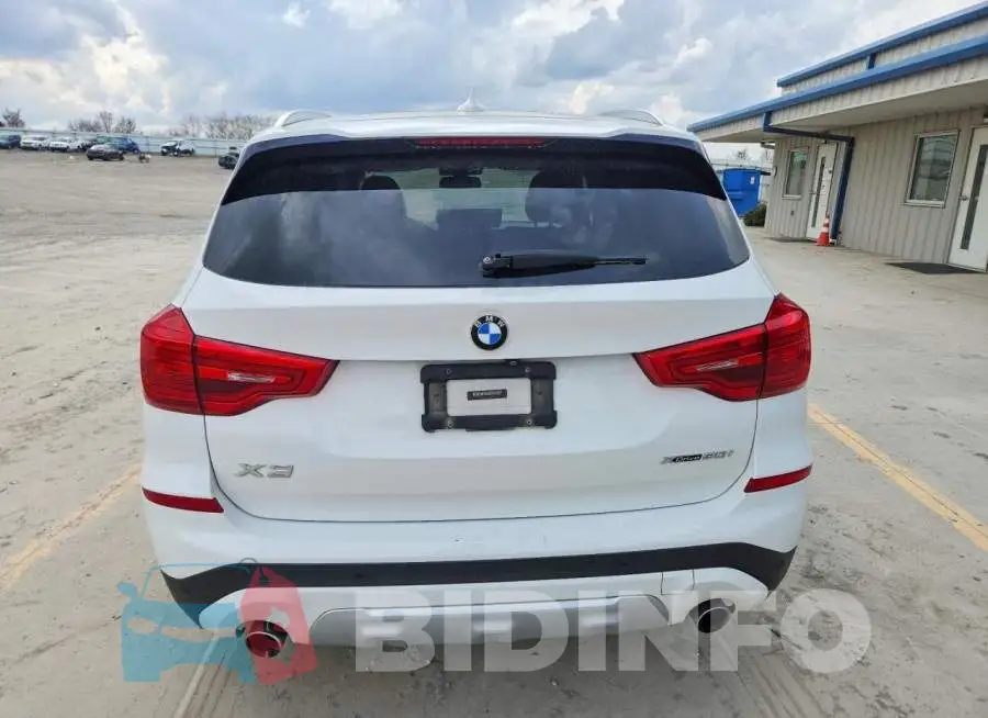 5UXTR9C59KLP81132 Photo# 6