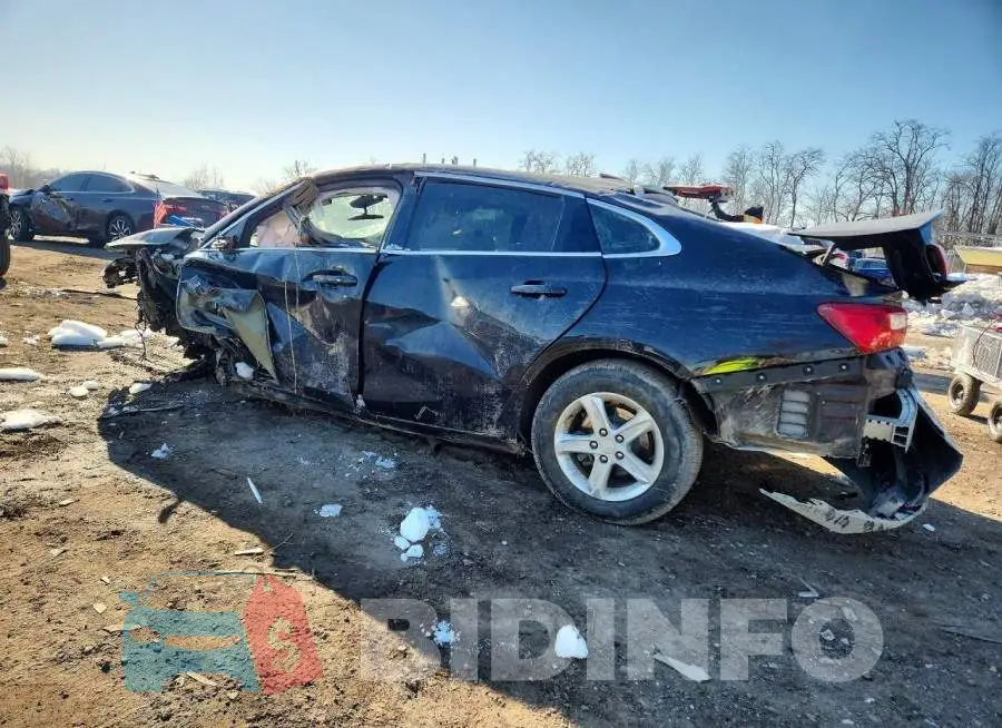 1G1ZB5ST1KF144395 Photo# 2