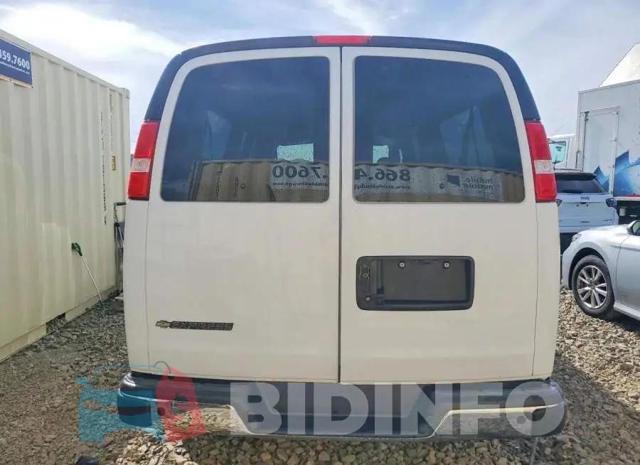 1GAZGPFP9S1255753 Photo# 6