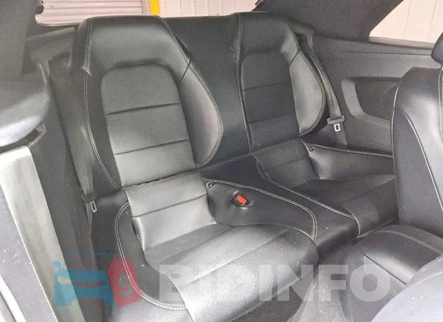 1FATP8UH1M5105832 Photo# 10