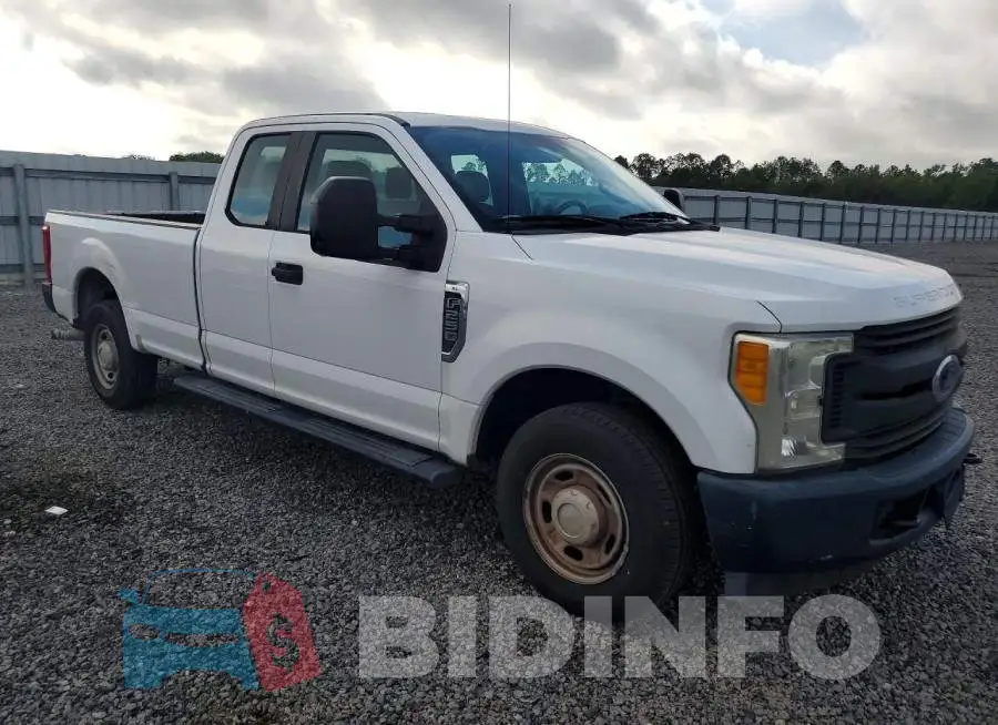 1FT7X2A67HED56033 Photo# 4