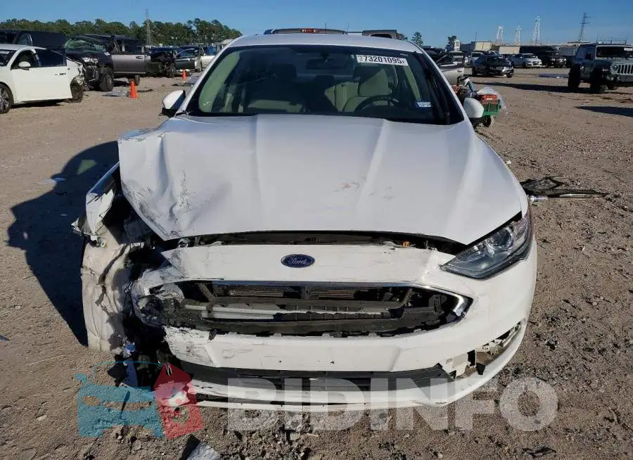 3FA6P0LU6HR408864 Photo# 5