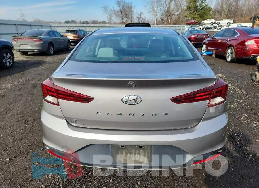 KMHD74LF9LU945073 Photo# 6