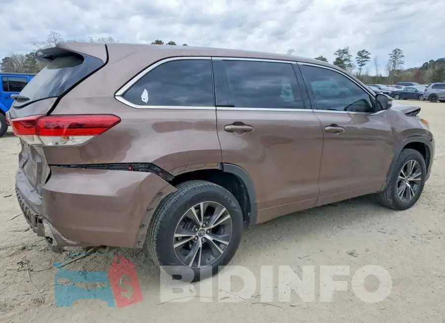 5TDZARFH8JS037267 Photo# 3