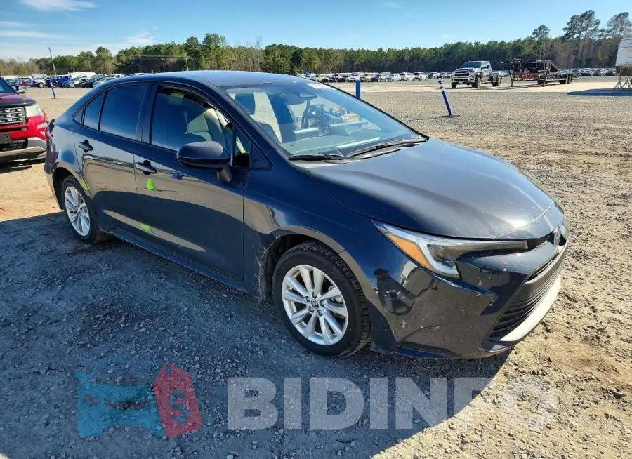 JTDBCMFE5R3041682 Photo# 4