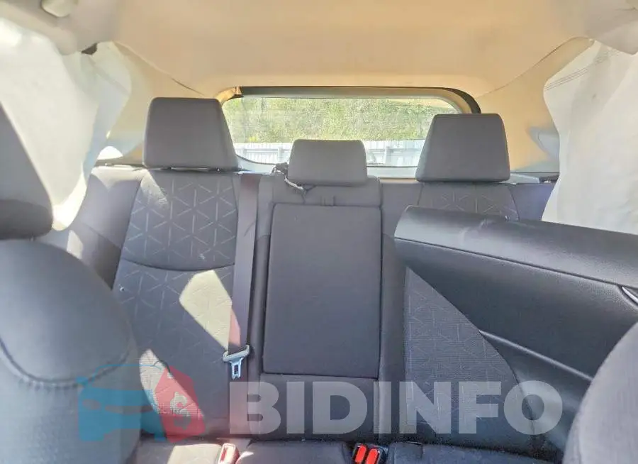 JTMW1RFV5KD015667 Photo# 10