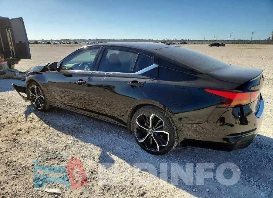 1N4BL4CV7PN411834 Photo# 2