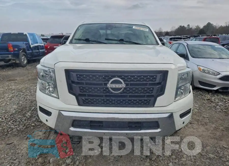 1N6AA1FB8PN108862 Photo# 5