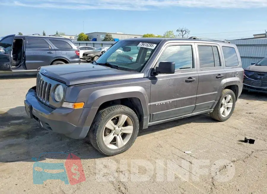 1C4NJPFB5HD184280 Photo# 1