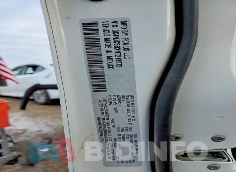3C4NJCBBXNT218072 Photo# 12