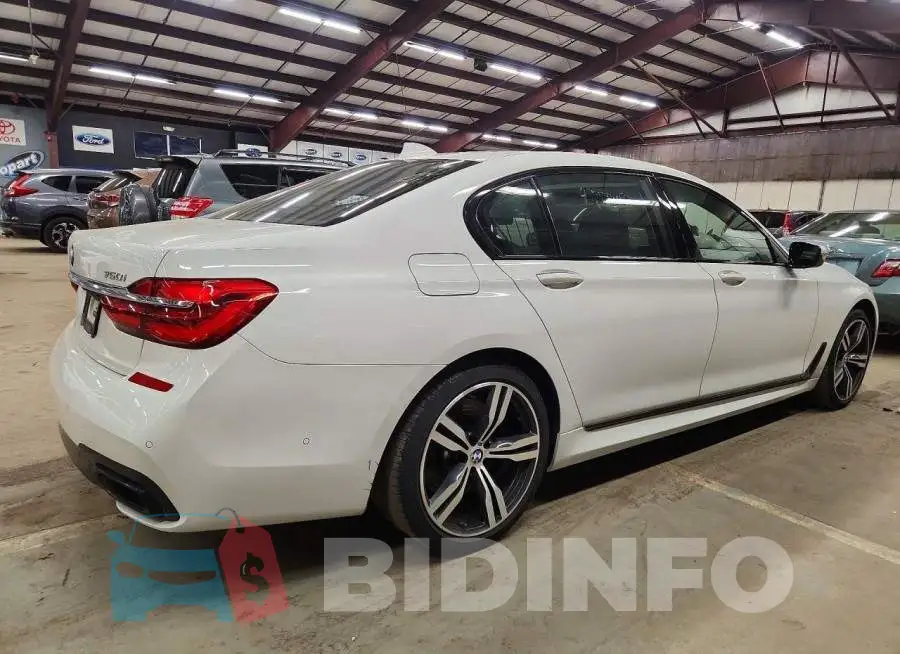 WBA7F2C55JB238347 Photo# 3