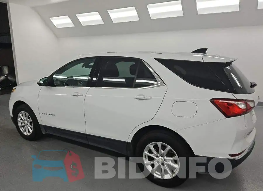 2GNAXTEV7K6145141 Photo# 2