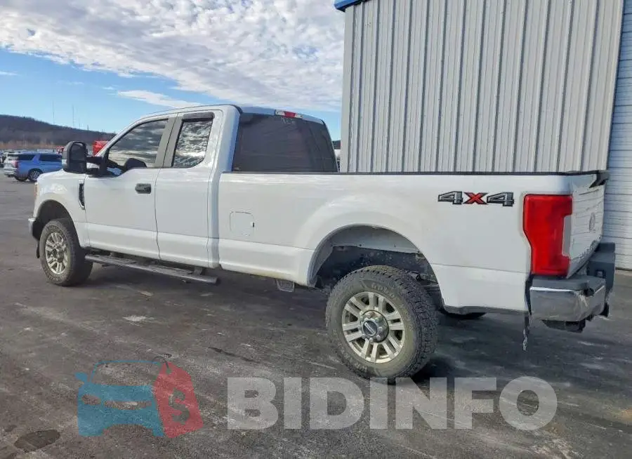 1FT7X2B61HEC89847 Photo# 2