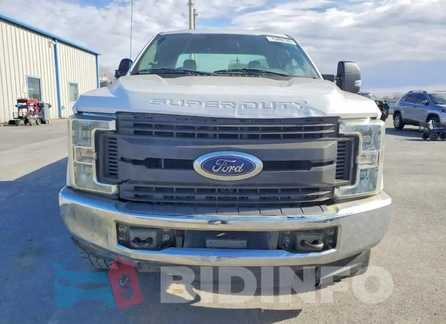 1FT7X2B68HEC46669 Photo# 5