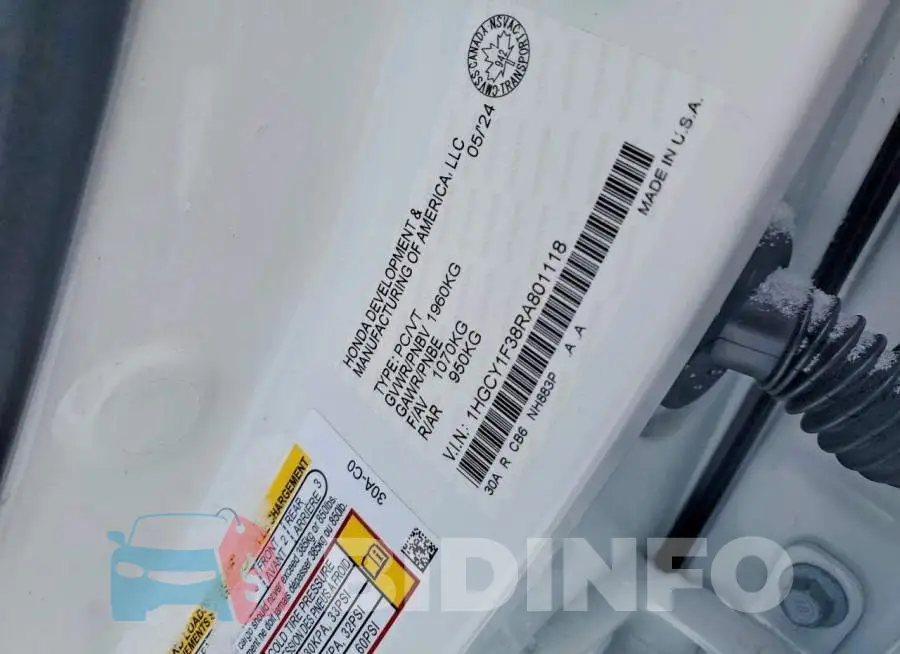 1HGCY1F38RA801118 Photo# 13