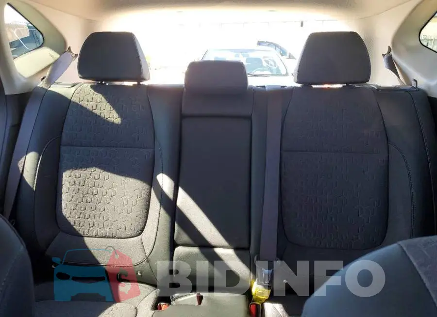 KNDEUCAAXT7861443 Photo# 10