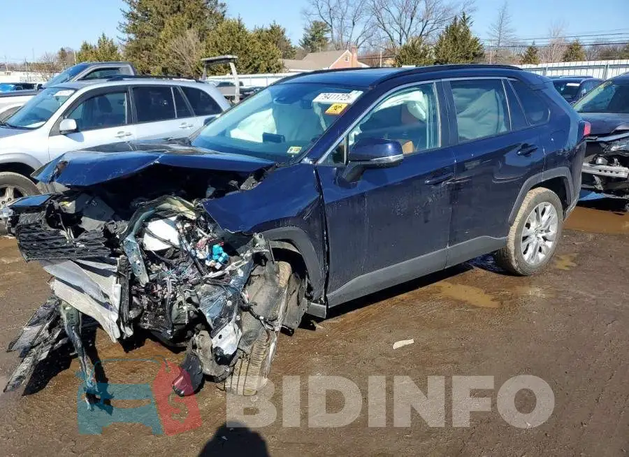2T3A1RFV6RW483933 Photo# 1
