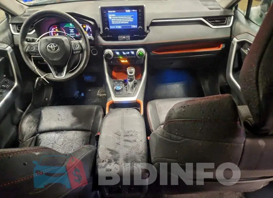 2T3J1RFV8KW041113 Photo# 8