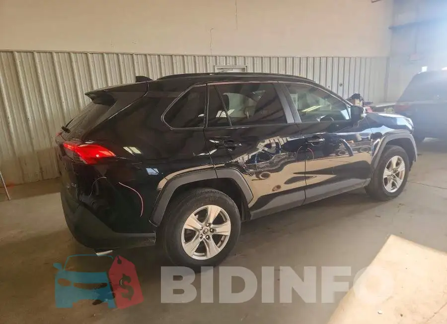 JTMW1RFV3KD011164 Photo# 3