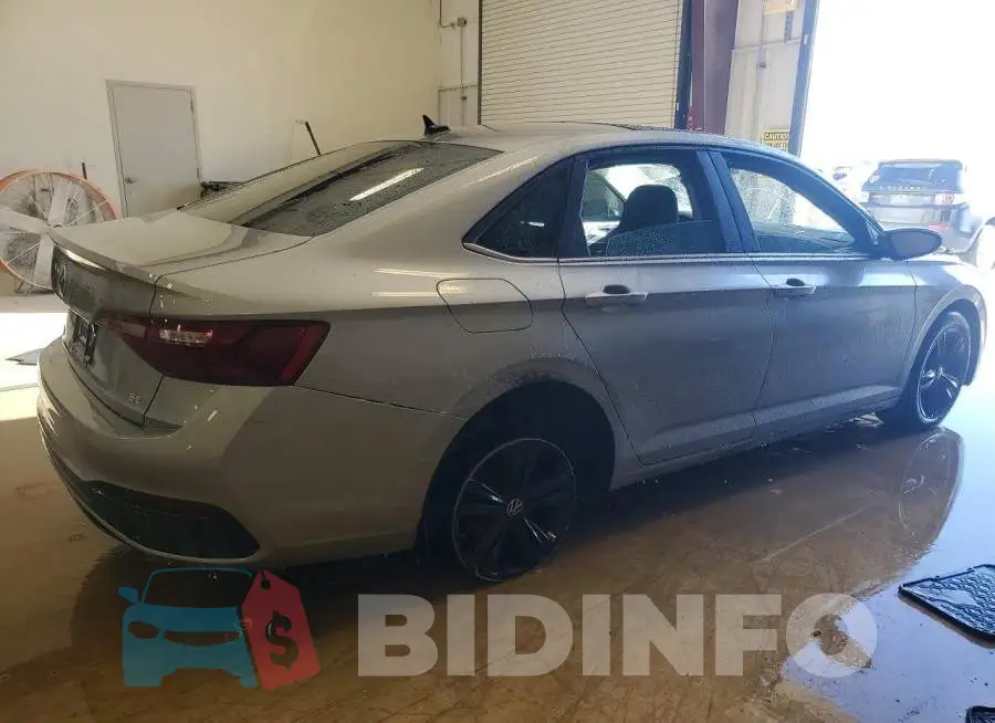 3VW7M7BU0RM051274 Photo# 3