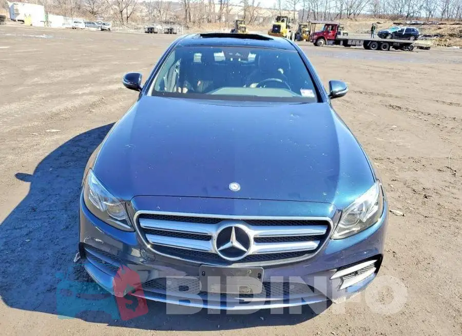 WDDZF4KB7HA137167 Photo# 5