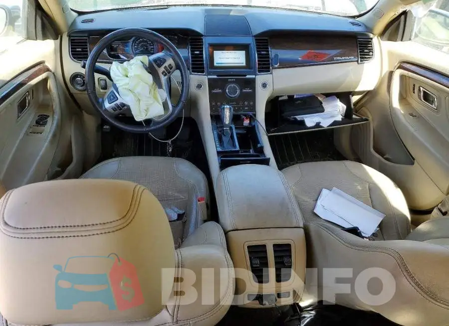 1FAHP2F84HG125972 Photo# 8