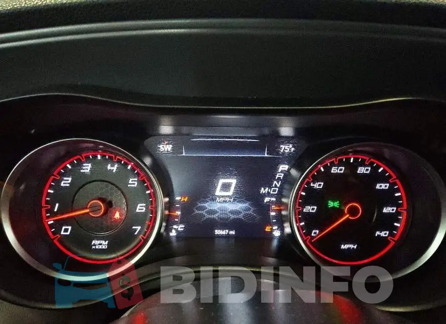 2C3CDXBG1PH704383 Photo# 9