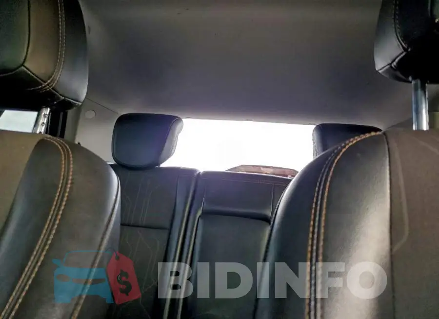 3GNCJPSB9KL141843 Photo# 10