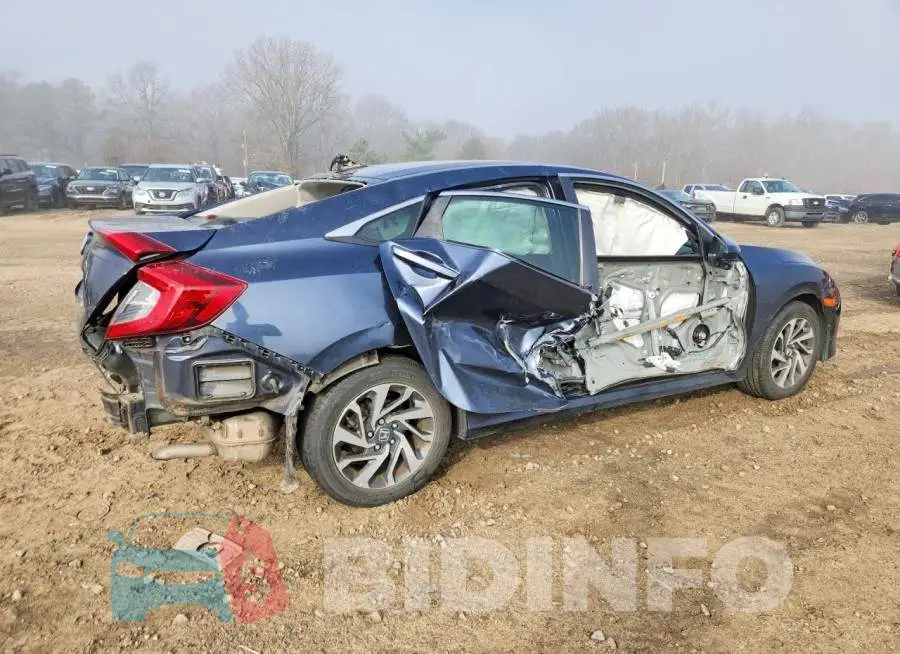 19XFC2F70HE001573 Photo# 3