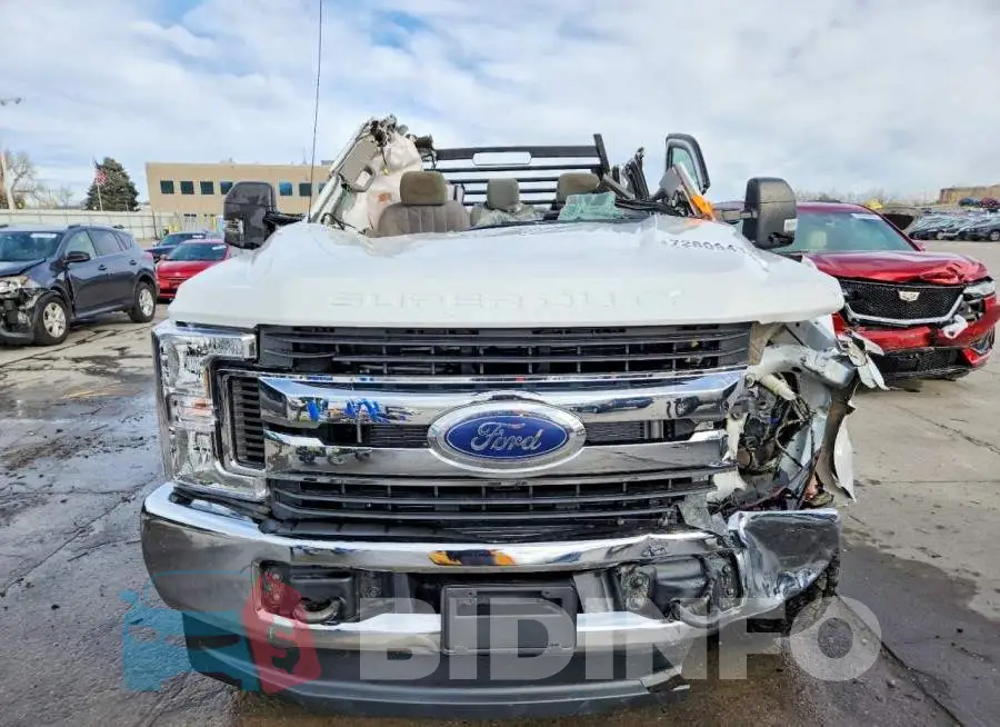 1FT7X2B68KEG42320 Photo# 5