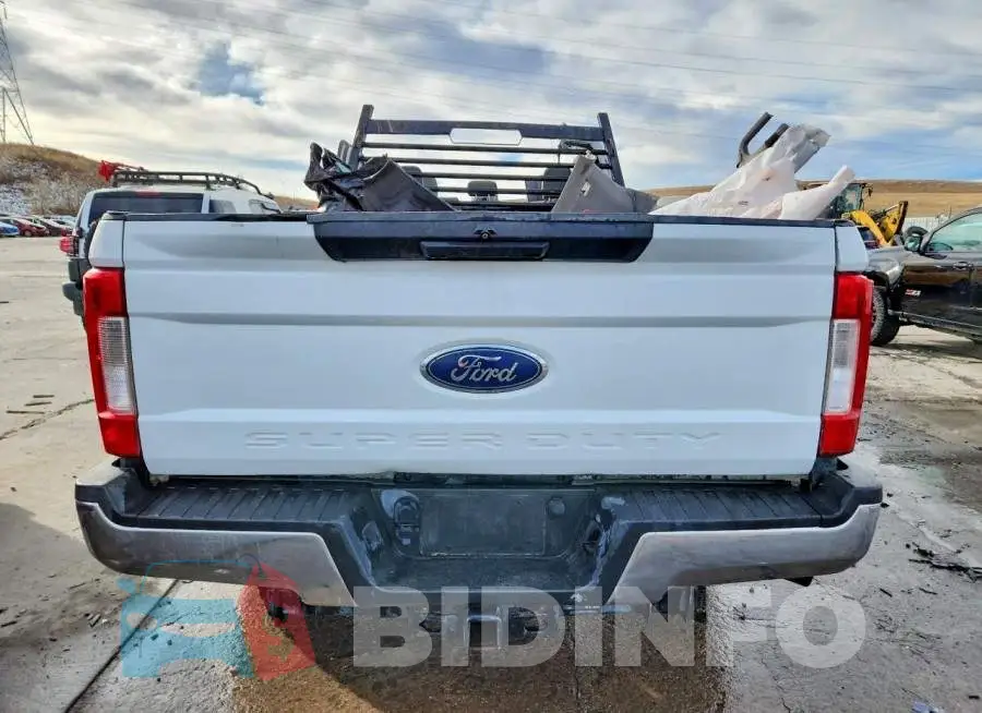 1FT7X2B68KEG42320 Photo# 6