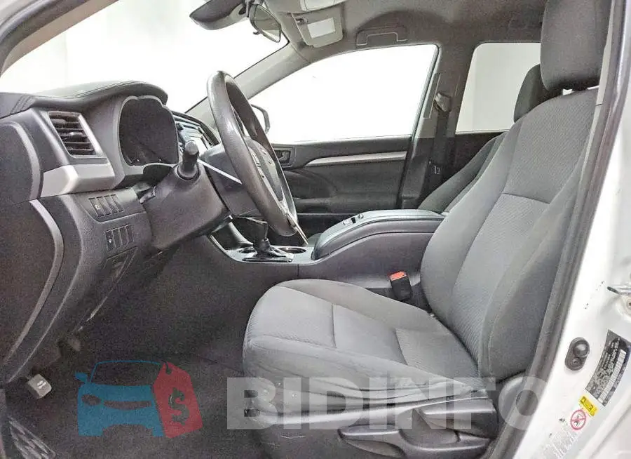 5TDBZRFHXJS812341 Photo# 7