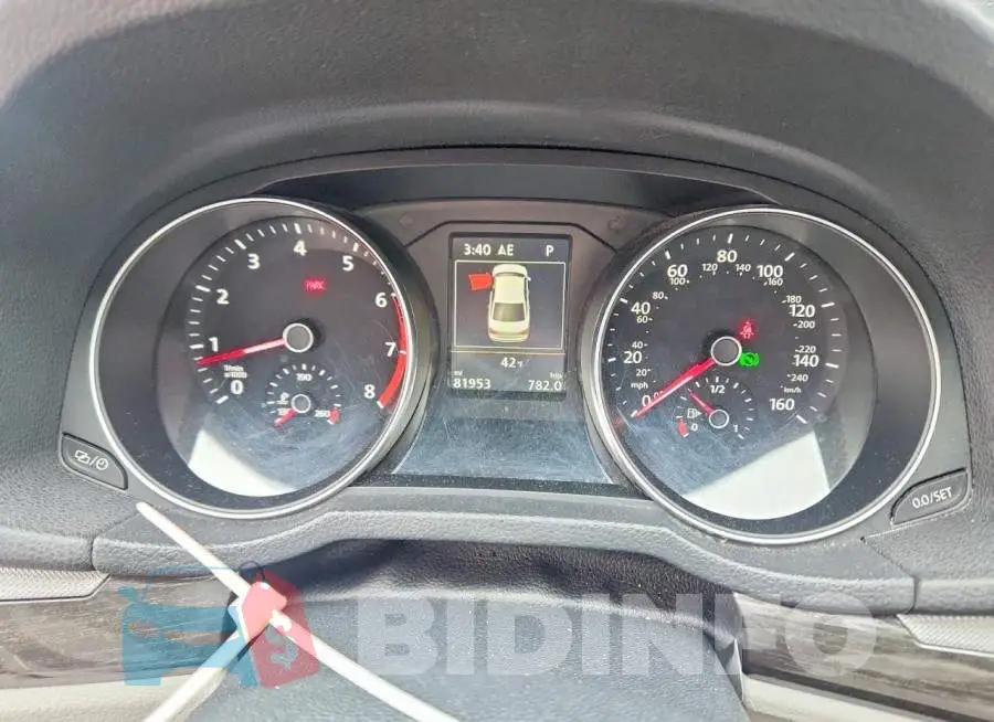 1VWGT7A34HC069076 Photo# 9