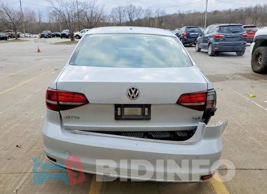 3VW2B7AJ3HM324522 Photo# 6