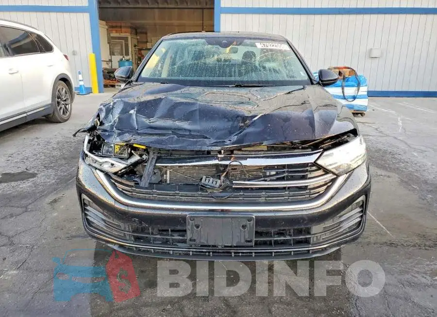 3VW5M7BU4RM075679 Photo# 5