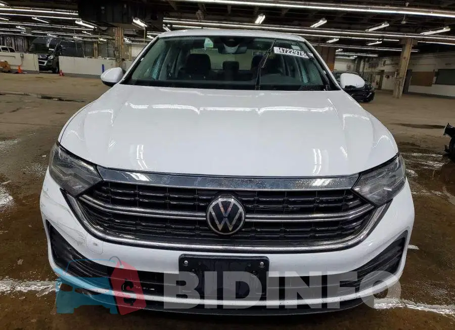 3VW5M7BU9RM028583 Photo# 5