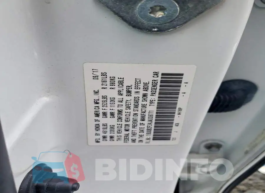 19UUB2F34JA008771 Photo# 12