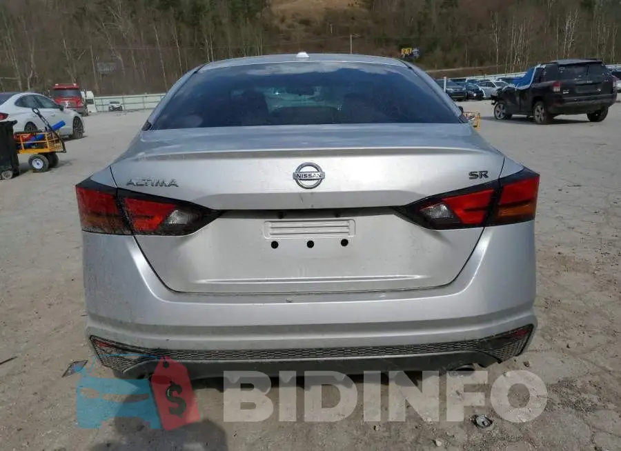 1N4BL4CV3KC150285 Photo# 6