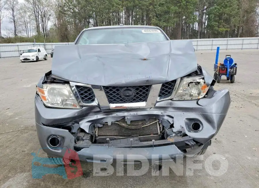1N6AD0EV5JN724748 Photo# 5