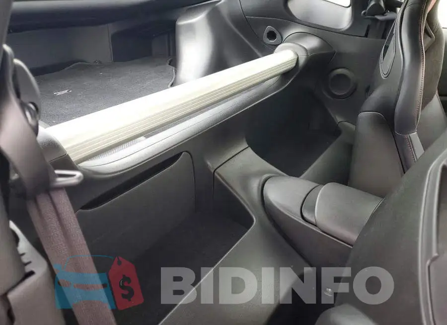 JN1BZ4CH4RM365653 Photo# 10