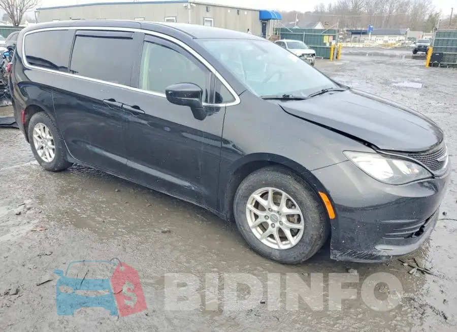 2C4RC1CG8HR610856 Photo# 4