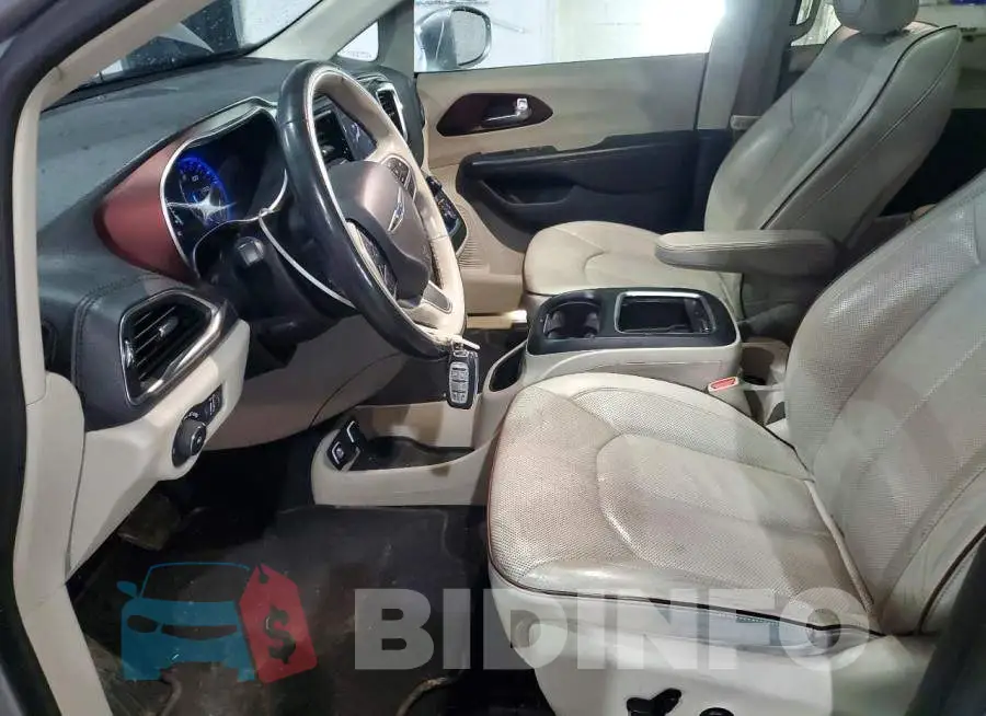 2C4RC1GGXLR144219 Photo# 7