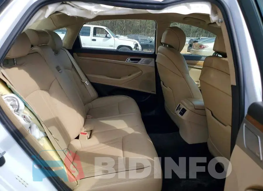 KMHGN4JF5JU253914 Photo# 10